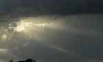 Foto von Lichtstrahlen durch Wolkenlücken
